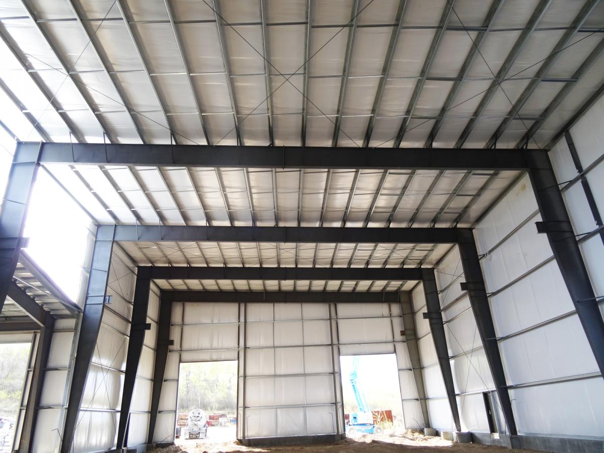 Case Study: How Metal and Concrete Mix to Make a Sound Steel Building