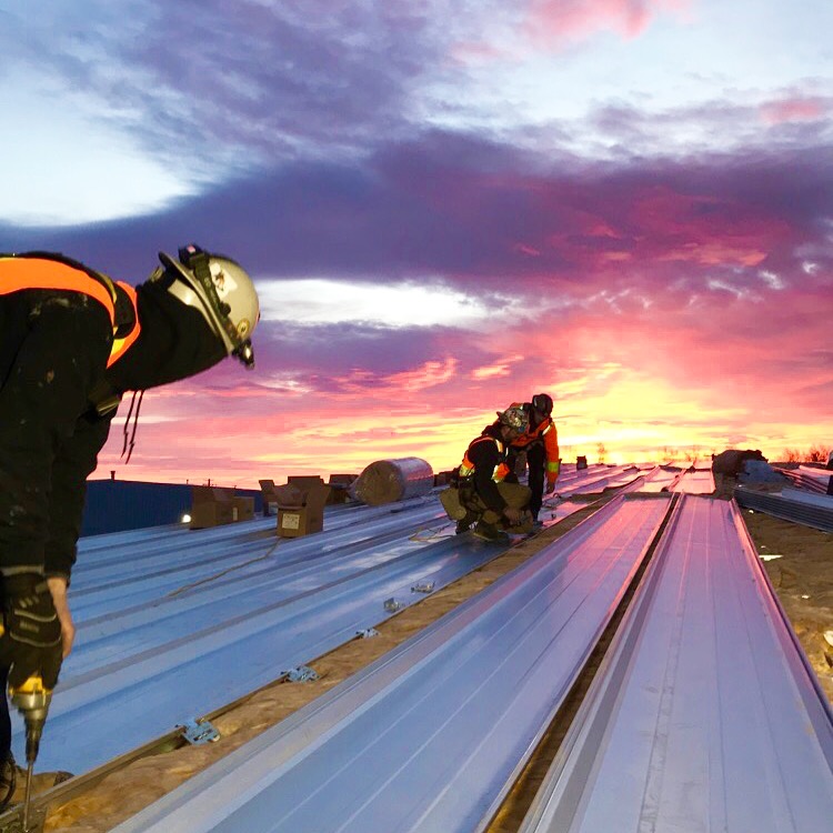 Are Pre-engineered Steel Buildings Suitable for Solar Panels?